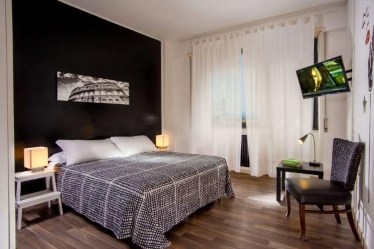 Radio Hotel Rome