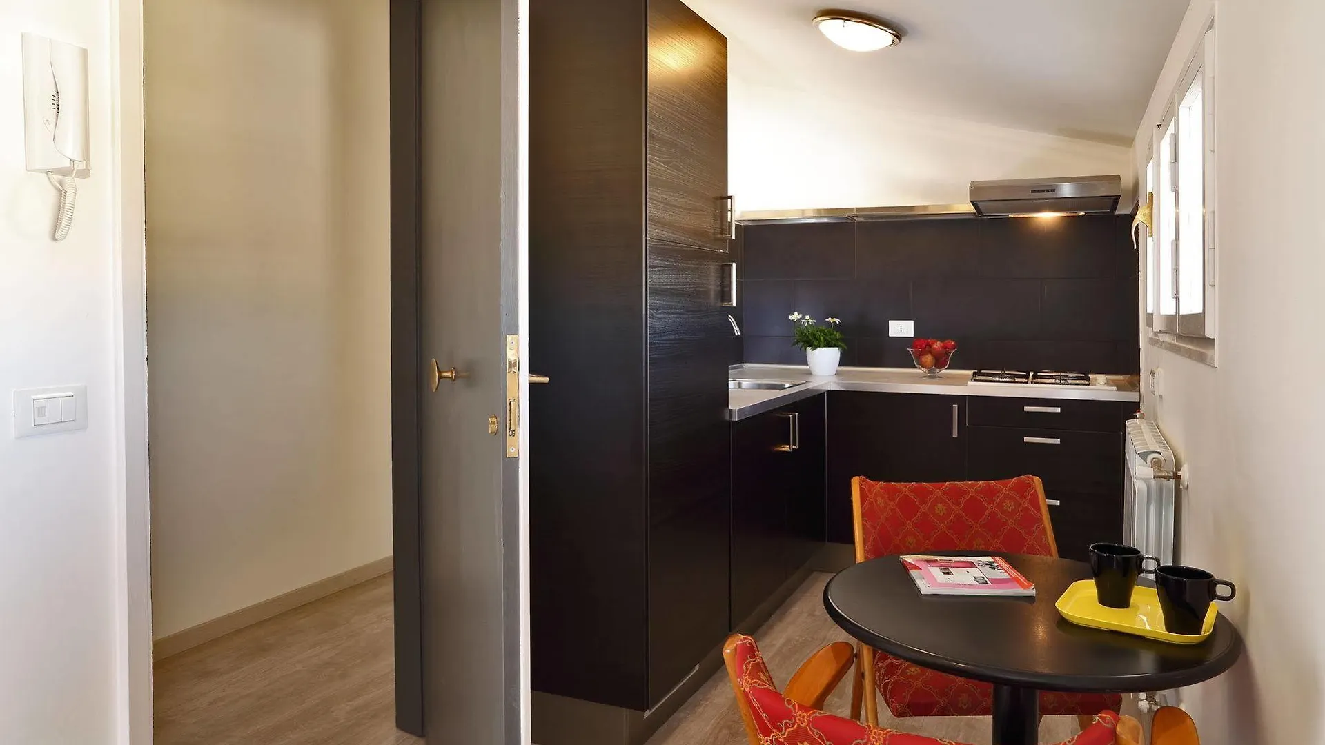 **  Radio Hotel Rome Italy